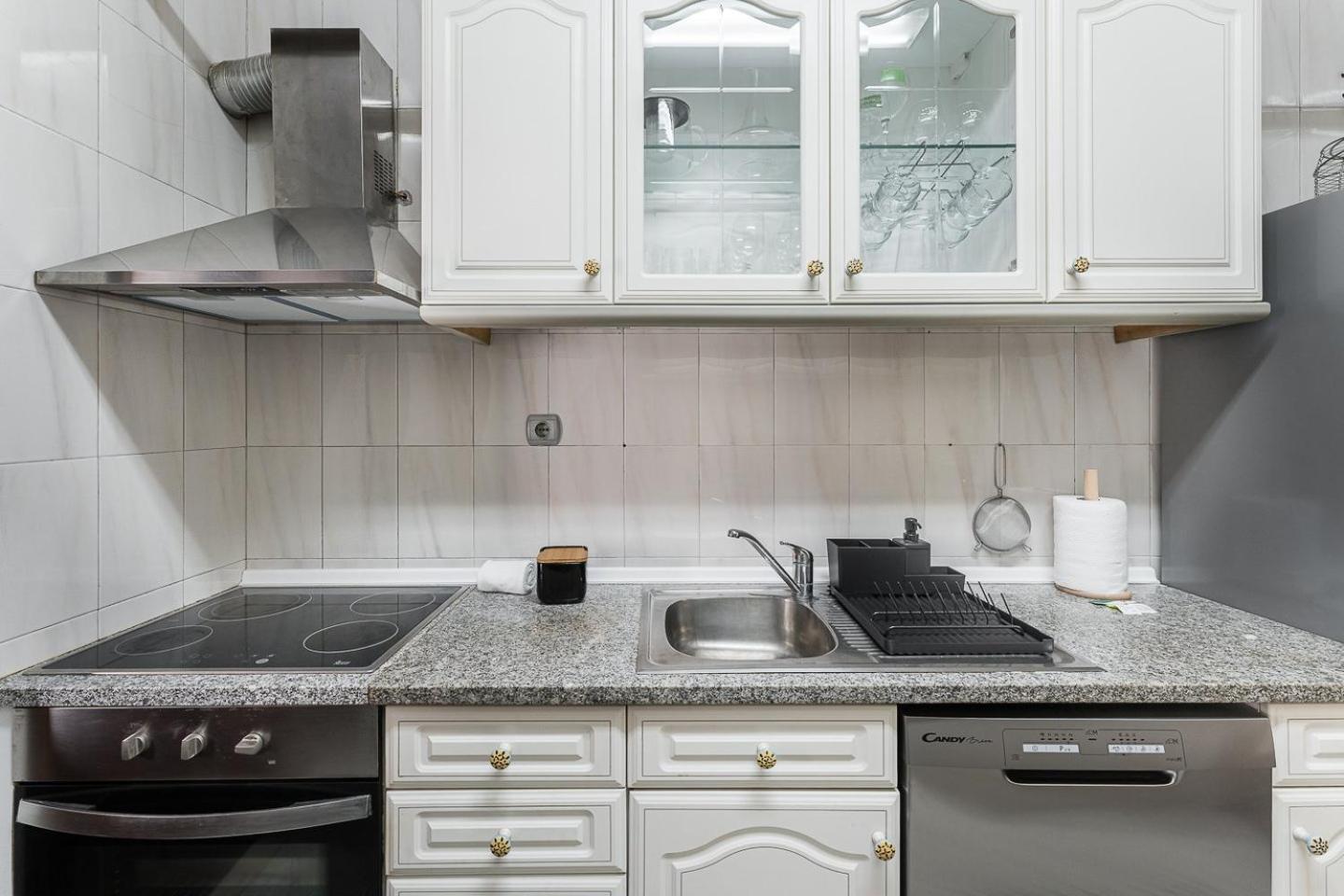 Appartamento Guestready - Sunny Family Apt With Private Terrace Oporto